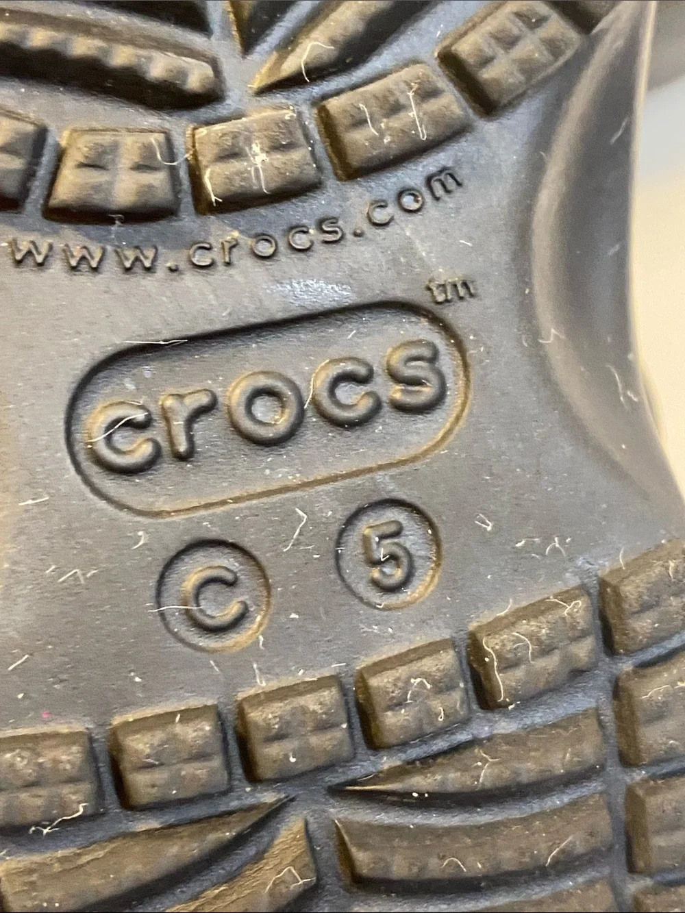 CROCS Kids Black Classic Clog with Heel Strap Sz C5